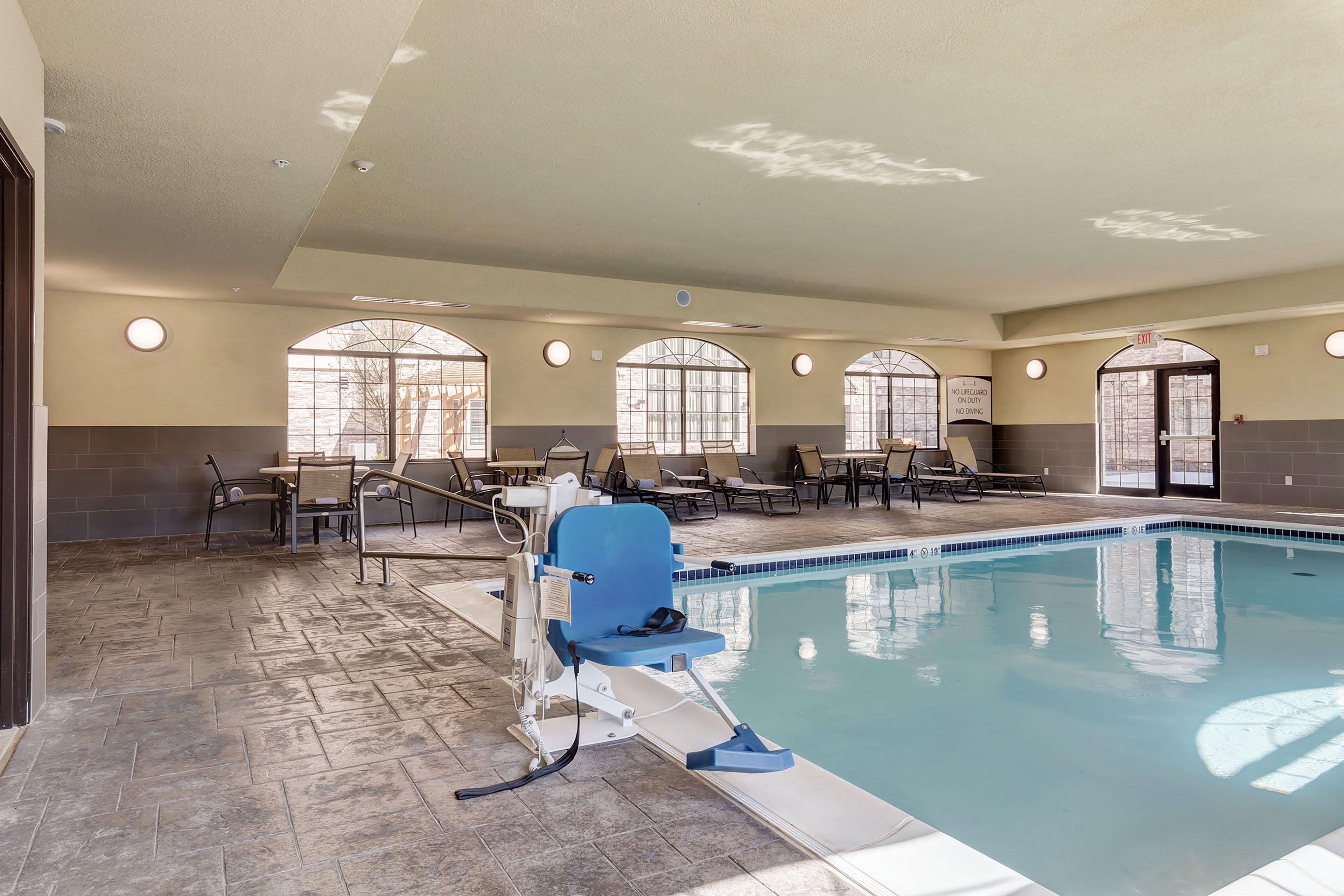 מרלינד הייטס Staybridge Suites St Louis - Westport By Ihg מראה חיצוני תמונה